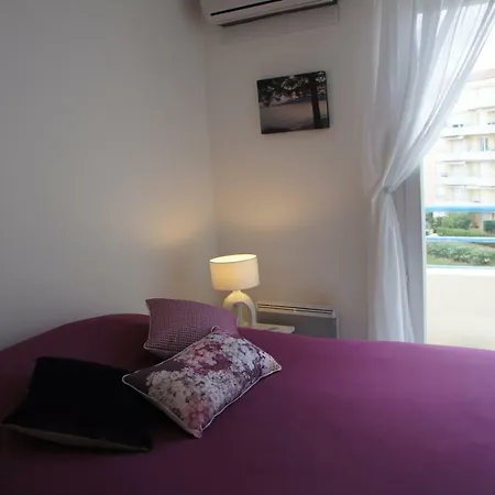 Moresby Apartment